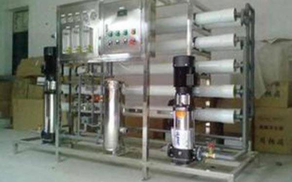 反滲透供水設(shè)備