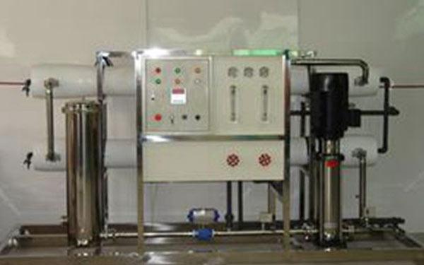 反滲透供水設(shè)備